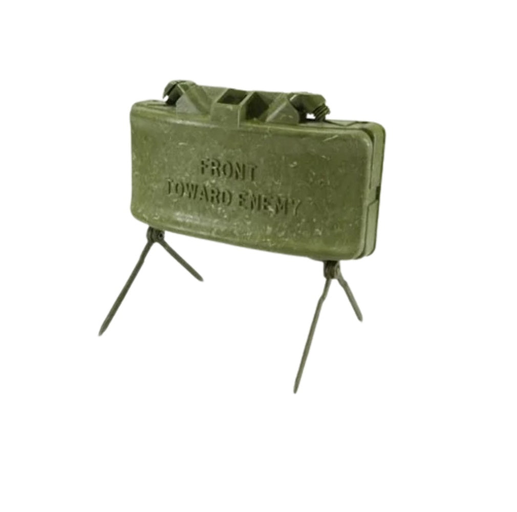 1:1 Scale Claymore Mine Replica w/ Clacker – 3D Printed Display Prop (NON-FUNCTIONAL)